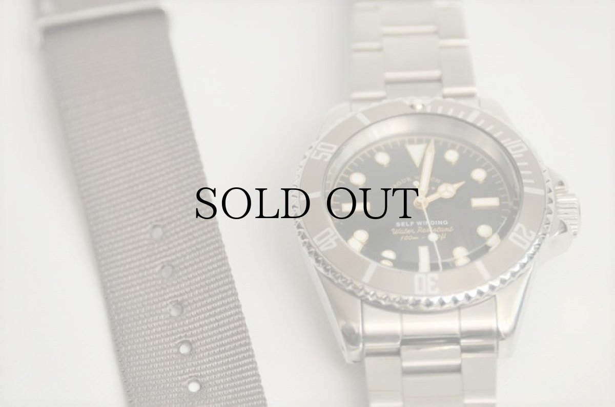 VAGUE WATCH 