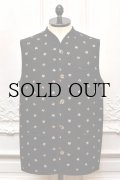 RIER　" WALKER GILET "　col.Black Flowers Felted
