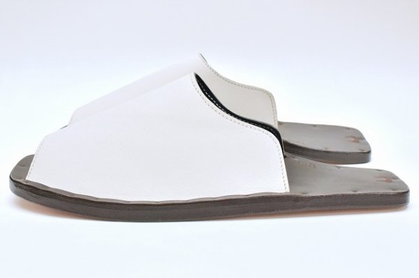 画像1: JUTTA NEUMANN　" KAHTAN - Leather Sandals "　col.White
