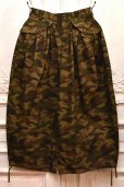 画像1: KHOKI　" Gather detail camouflage pants "　col.Khaki (1)