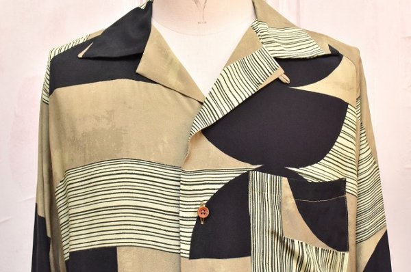 画像2: m's braque　" Long Sleeve Aloha Shirt - Geometric Pattern "　col.Khaki / Black
