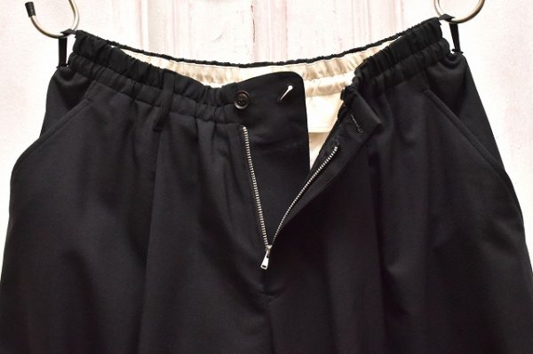 画像2: KHOKI　" Pleated Balloon Dress Shorts "　col.Black