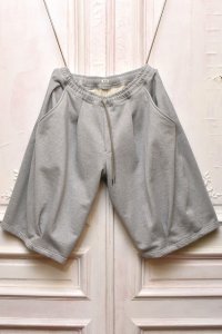 KHOKI　" Pleated Balloon Sweat Shorts "　col.Grey