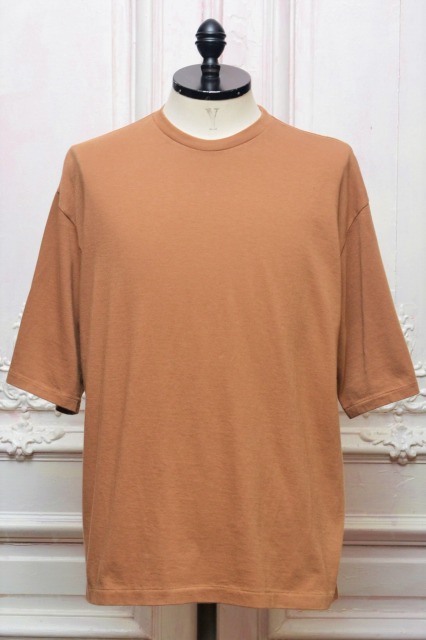 SEAMLESS CREW NECK HALF SLEEVED TEE (A9ST02ST) | AURALEE